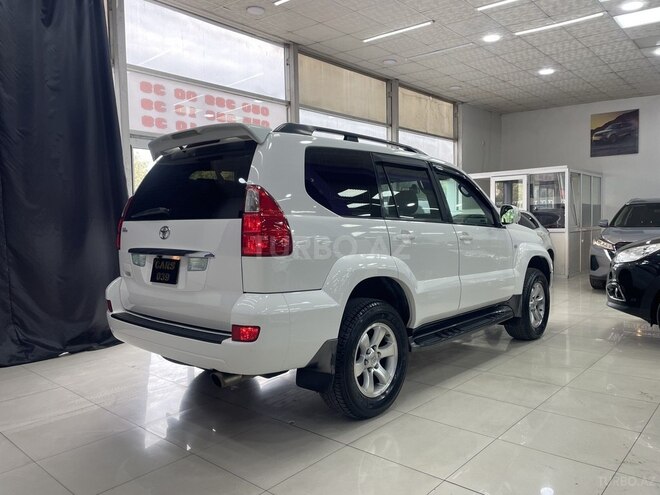 Toyota Land Cruiser Prado-11