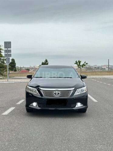 Toyota Camry-1