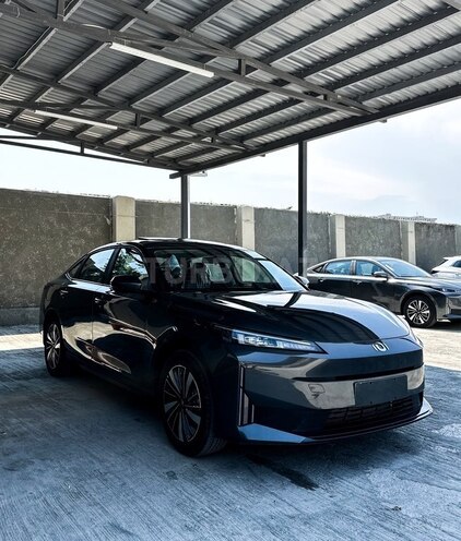 Changan Qiyuan A05 2025, 0 km - 1.5 л - Bakı