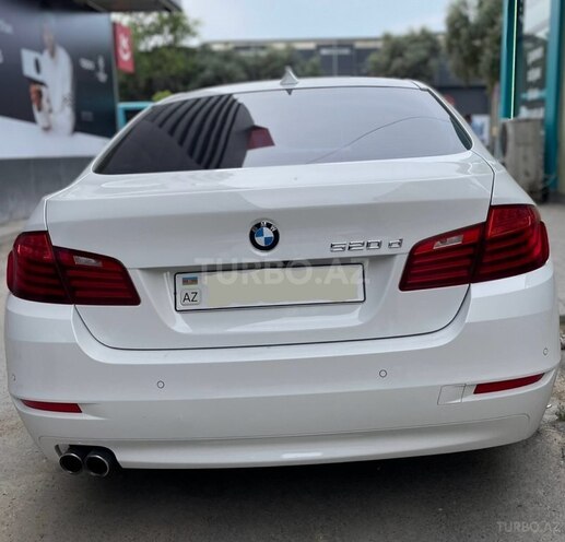 BMW 520-15