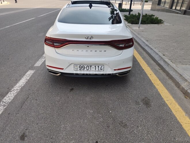 Hyundai Grandeur 2017, 240,000 km - 2.2 л - Bakı