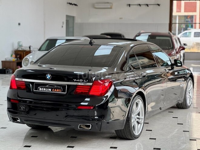 BMW 740-13