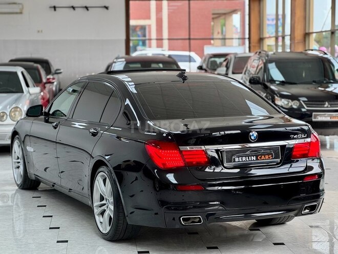 BMW 740-12