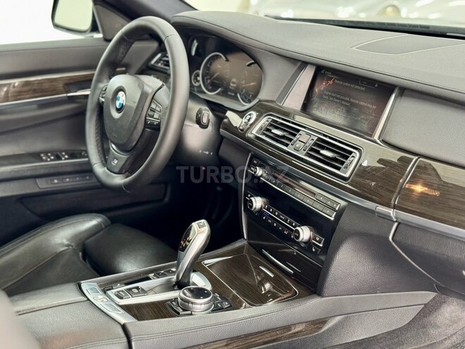 BMW 740-31
