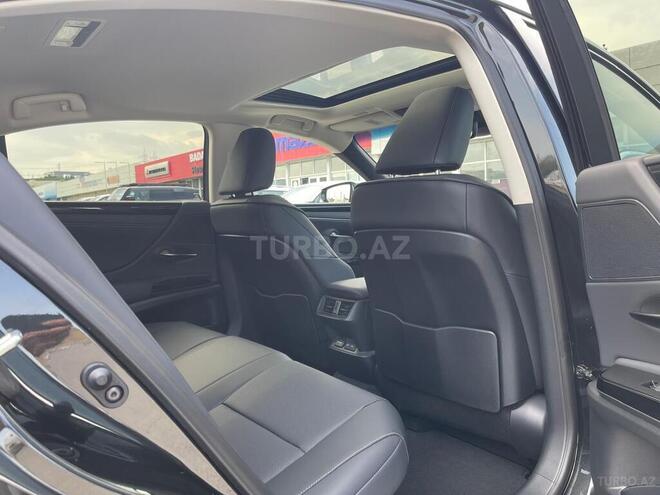 Lexus ES 300h 2025, 0 km - 2.5 l - Bakı