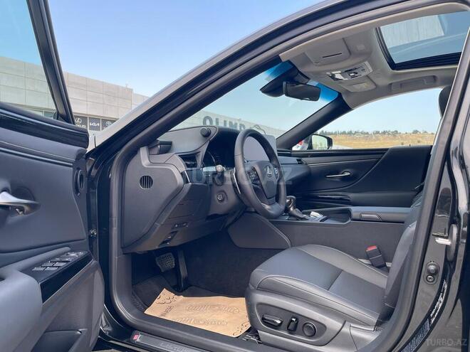 Lexus ES 300h 2025, 0 km - 2.5 l - Bakı
