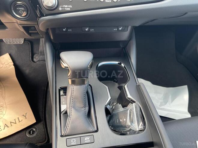 Lexus ES 300h 2025, 0 km - 2.5 l - Bakı