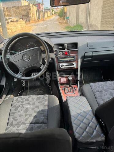 Mercedes C 220 1999, 300,000 km - 2.2 l - Bakı