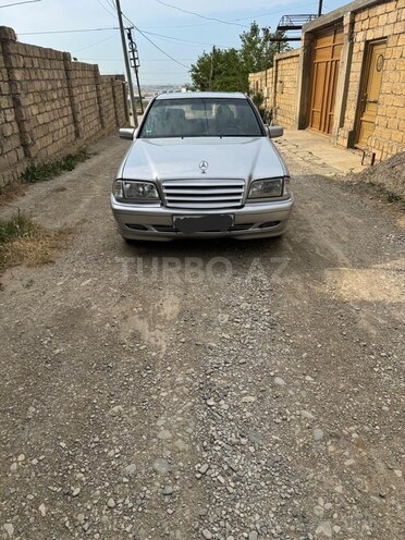 Mercedes C 220 1999, 300,000 km - 2.2 l - Bakı