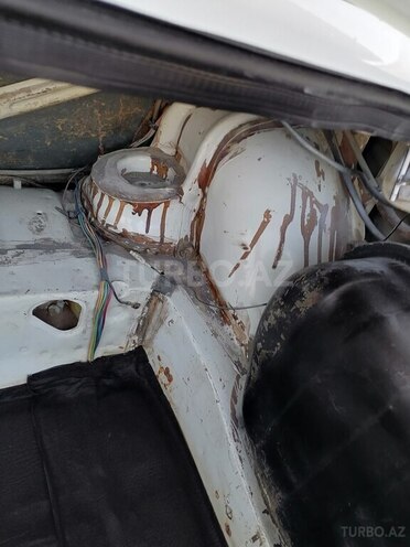 LADA (VAZ) 2107 2002, 20,000 km - 1.6 л - Ucar