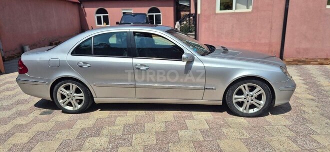 Mercedes E 270 2004, 444,444 km - 2.7 l - Quba