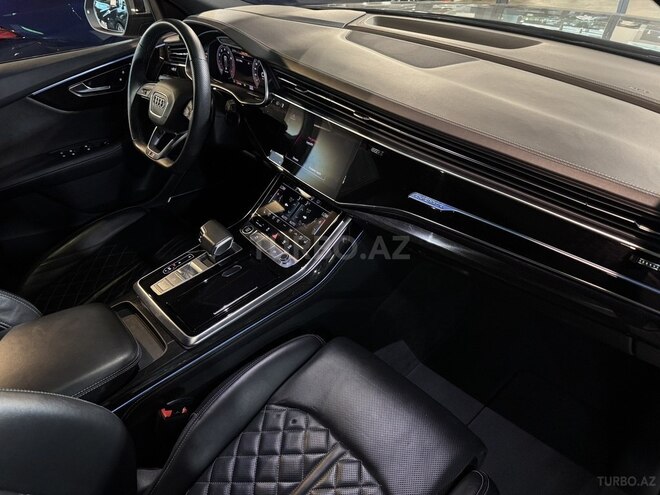 Audi Q8 2023, 84,000 km - 3.0 l - Bakı