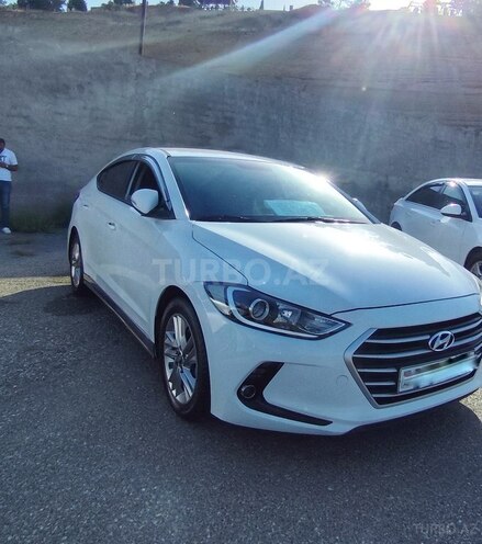 Hyundai Avante-1
