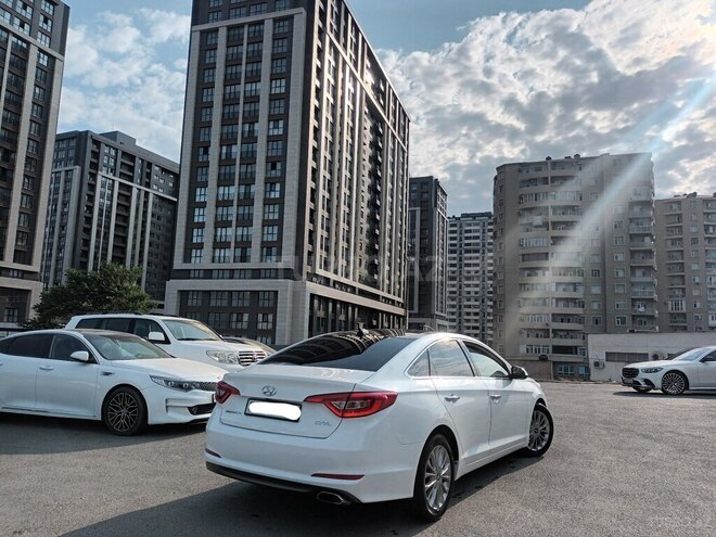 Hyundai Sonata-3