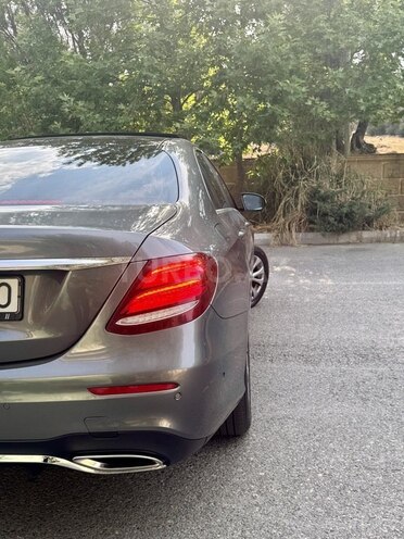 Mercedes E 200 d 2018, 220,000 km - 2.0 l - Bakı
