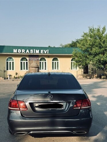 Mercedes E 220 d 2013, 280,000 km - 2.2 l - İmişli