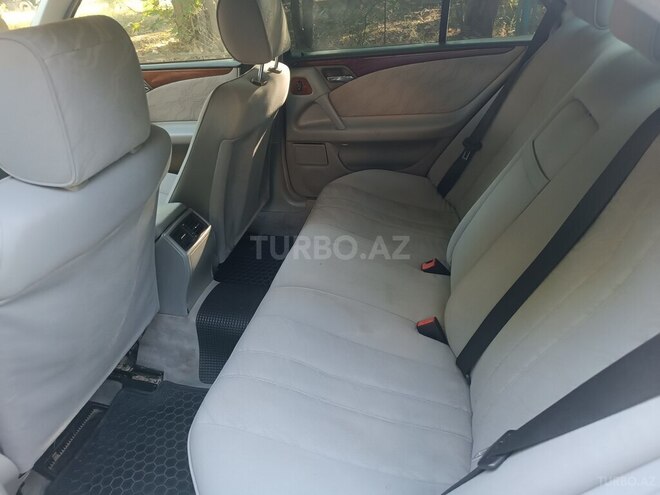 Mercedes E 240 1999, 320,000 km - 2.4 l - Mingəçevir