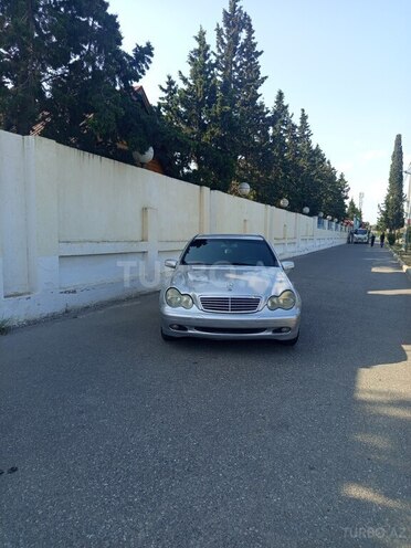 Mercedes C 220 d 2000, 290,000 km - 2.2 л - Şirvan
