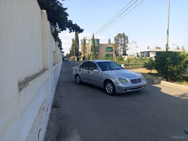 Mercedes C 220 d 2000, 290,000 km - 2.2 л - Şirvan