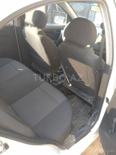 Chevrolet Aveo-6
