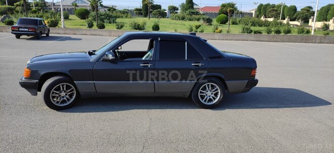 Mercedes 190 1991, 300,000 km - 2.0 l - Bərdə