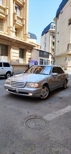 Mercedes C 240 2000, 357,000 km - 2.4 l - Bakı