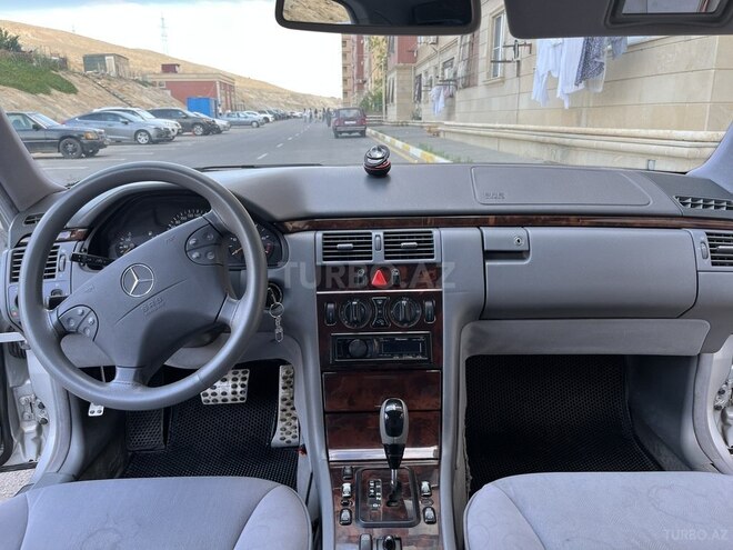 Mercedes E 220 d 2000, 330,000 km - 2.2 l - Bakı