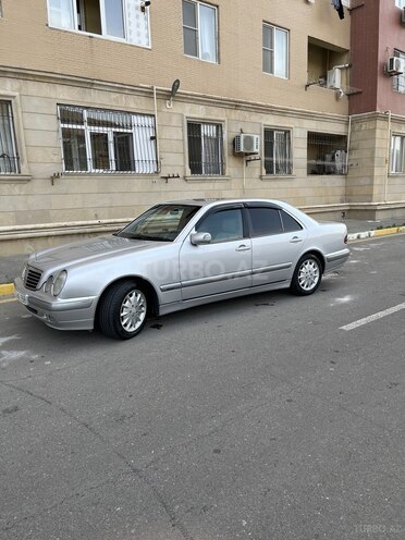 Mercedes E 220 d 2000, 330,000 km - 2.2 l - Bakı