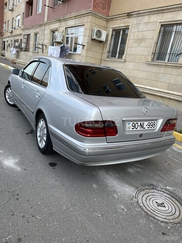Mercedes E 220 d 2000, 330,000 km - 2.2 l - Bakı