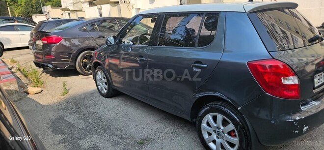 Skoda Fabia 2008, 239,000 km - 1.6 l - Bakı