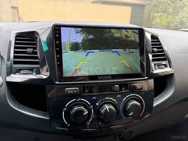 Toyota Hilux 2013, 180,000 km - 2.5 л - Bakı