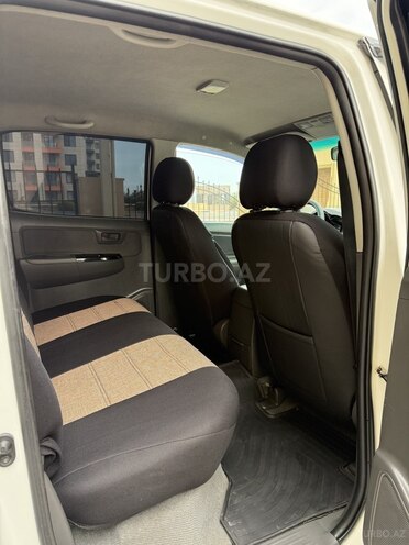 Toyota Hilux 2013, 180,000 km - 2.5 л - Bakı