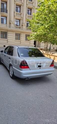 Mercedes C 240 2000, 357,000 km - 2.4 l - Bakı