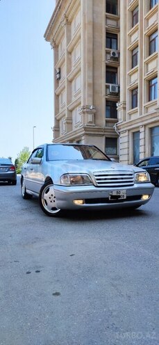 Mercedes C 240 2000, 357,000 km - 2.4 l - Bakı
