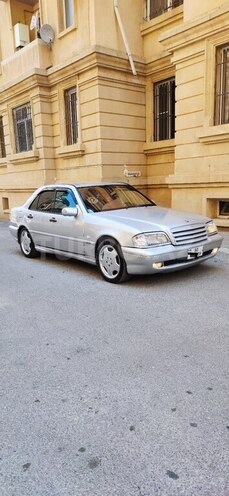 Mercedes C 240 2000, 357,000 km - 2.4 l - Bakı