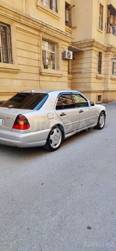 Mercedes C 240 2000, 357,000 km - 2.4 l - Bakı