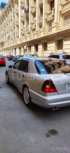 Mercedes C 240 2000, 357,000 km - 2.4 l - Bakı