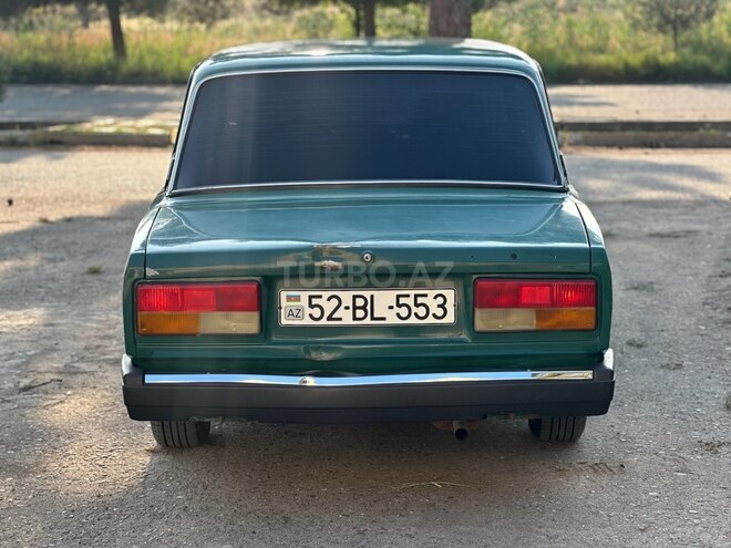 LADA (VAZ) 2107 2005, 18,000 km - 1.6 л - Salyan