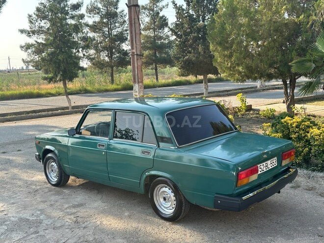 LADA (VAZ) 2107 2005, 18,000 km - 1.6 л - Salyan