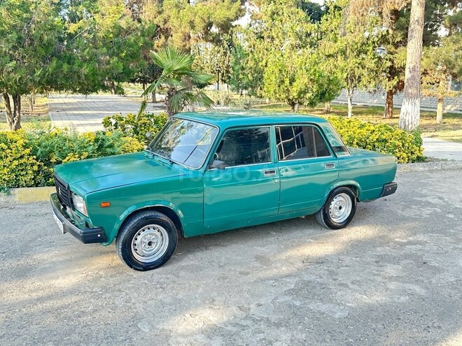LADA (VAZ) 2107 2005, 18,000 km - 1.6 л - Salyan