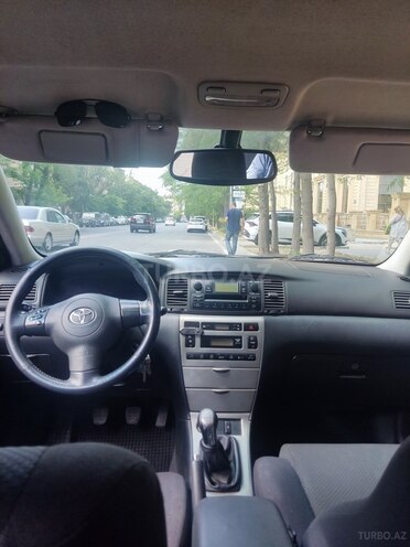 Toyota Corolla 2004, 221,000 km - 1.4 l - Bakı