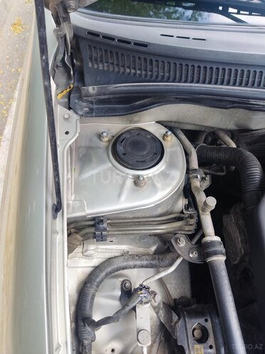 Toyota Corolla 2004, 221,000 km - 1.4 l - Bakı