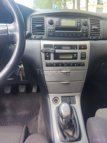 Toyota Corolla 2004, 221,000 km - 1.4 l - Bakı