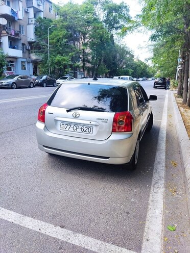 Toyota Corolla 2004, 221,000 km - 1.4 l - Bakı