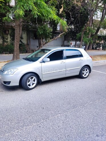 Toyota Corolla 2004, 221,000 km - 1.4 l - Bakı