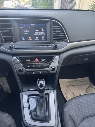 Hyundai Elantra 2018, 102,000 km - 2.0 l - Bakı