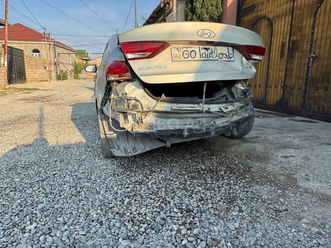 Hyundai Elantra 2016, 150,635 km - 2.0 л - Bakı