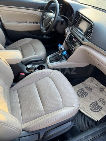Hyundai Elantra 2016, 150,635 km - 2.0 л - Bakı