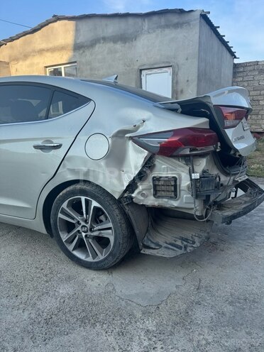 Hyundai Elantra 2016, 150,635 km - 2.0 л - Bakı
