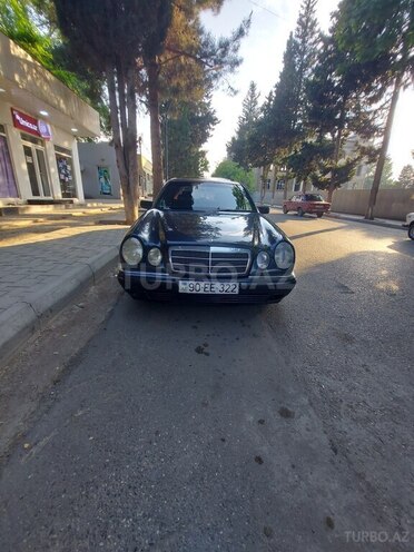 Mercedes E 230 1995, 442,000 km - 2.3 l - Xaçmaz